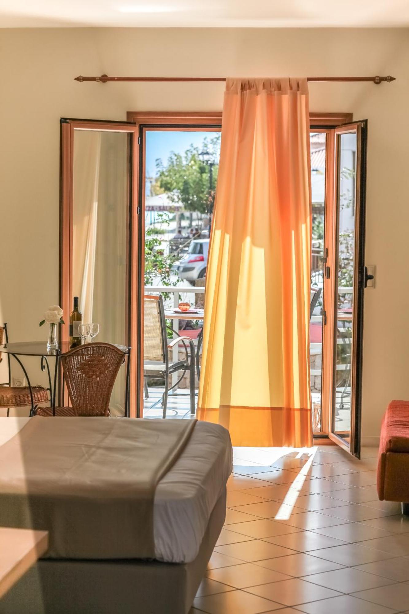 Eleni Suites Methoni Εξωτερικό φωτογραφία